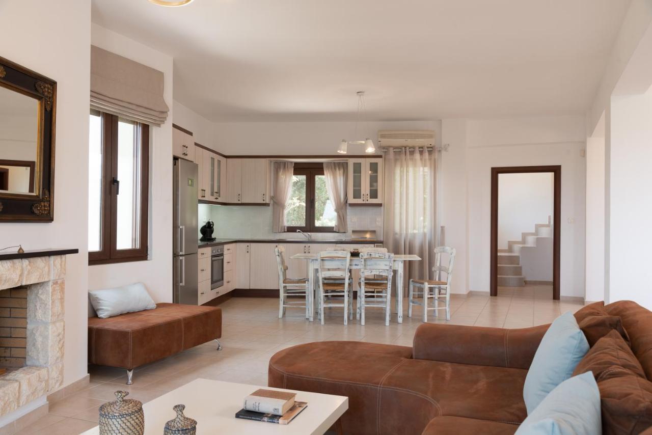 Family Villa Rousa In Rethymno With Pool, Bbq And Kids Area Лутра Экстерьер фото